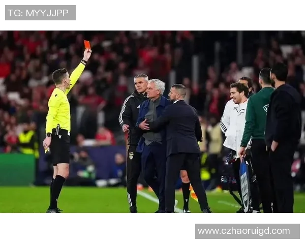 英超激战马竞大胜本菲卡红牌争议引发全场热议与高潮